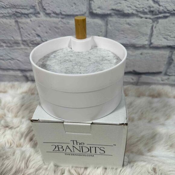 The 2 Bandits Tiered Catchall Tray White 3 Tier Felt‎ Lined Wood Post - Picture 2 of 5